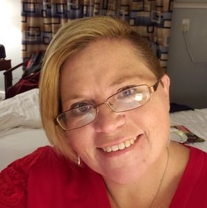 Meet your Posher, Pamela